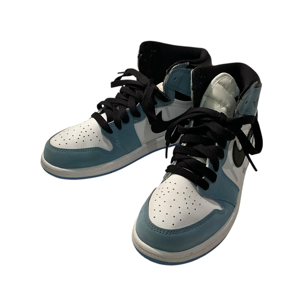 Youth Nike Air Jordan 1 Retro High OG “University Blue” Sneakers Size 3